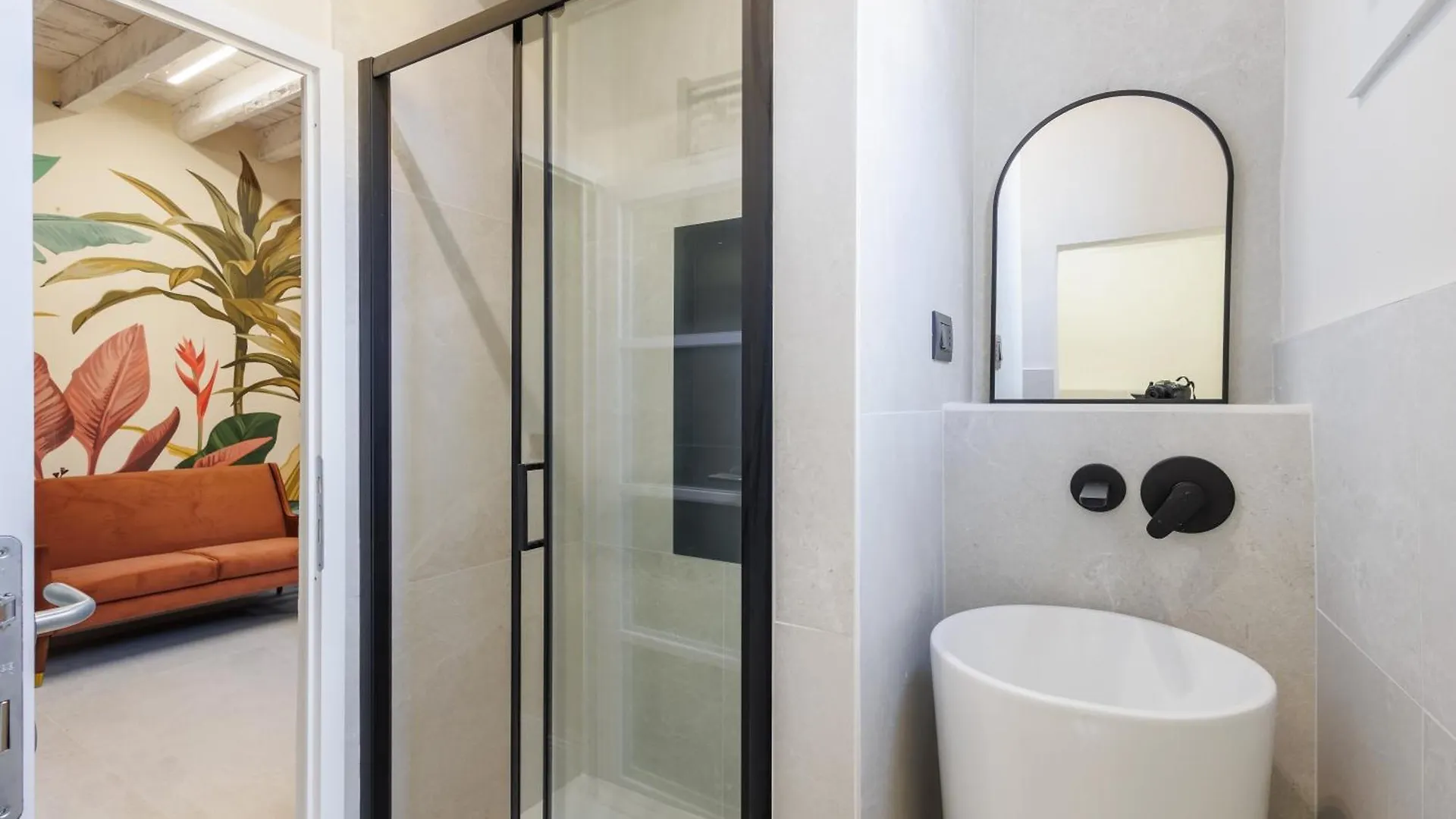 Jungle Flat Apartment Florence Italy